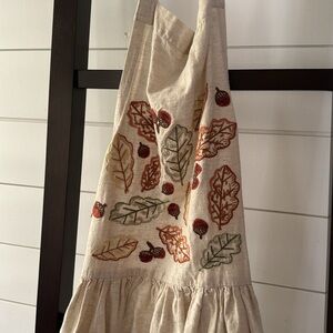 Fall foliage apron